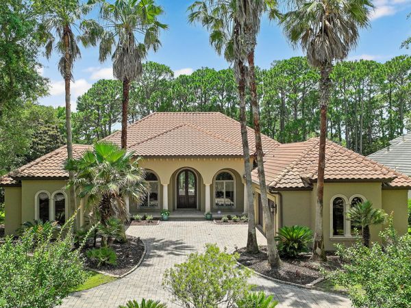 428 Captains Circle, Destin, FL 32541