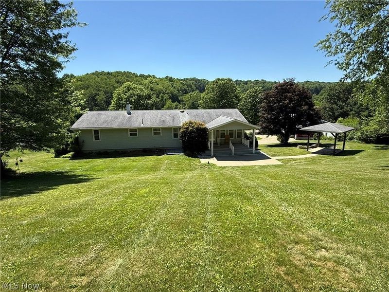 4223 Blacksnake Hill Road NE, Dover, OH 44622 Photo 6