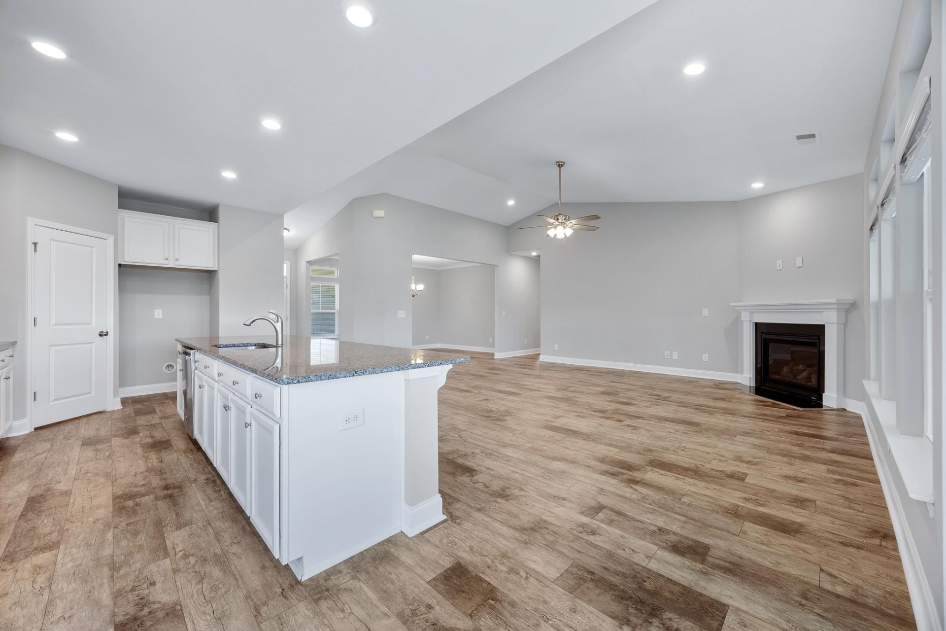 752 Cherry Blossom Dr.  Photo 14
