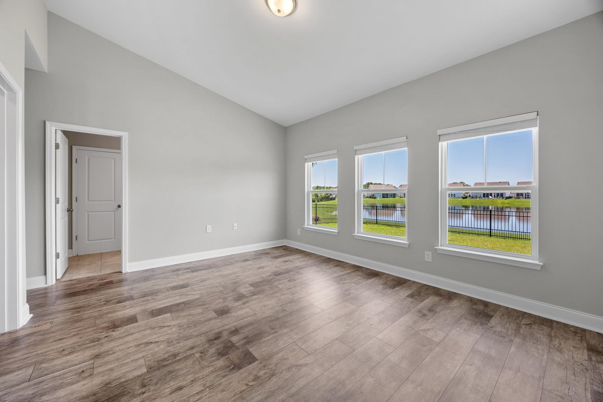 752 Cherry Blossom Dr. Photo 24