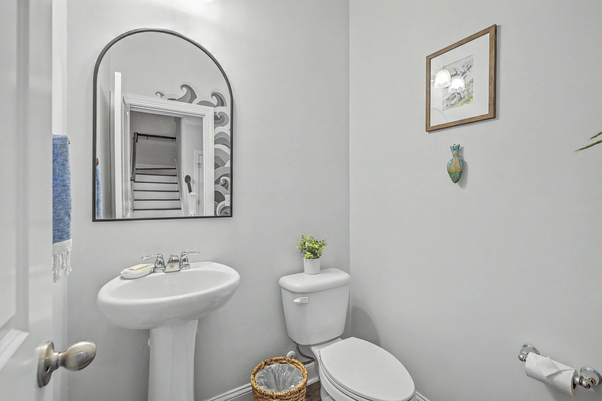1603 Prince Edward Street Photo 10