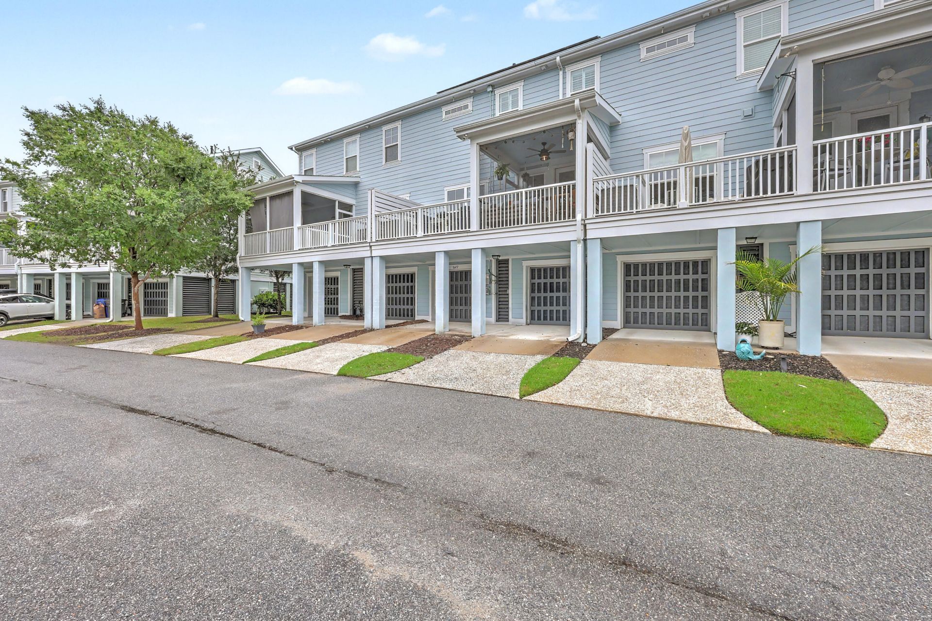 1603 Prince Edward Street Photo 40