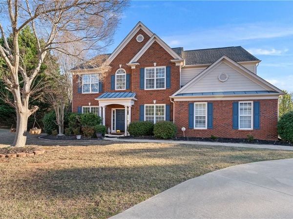 135 Splinter Court , Suwanee, GA 30024