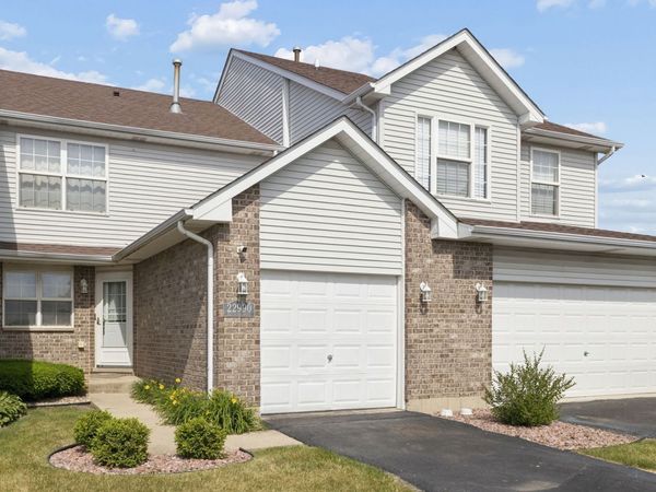 22990 Westwind Drive, Richton Park, IL 60471