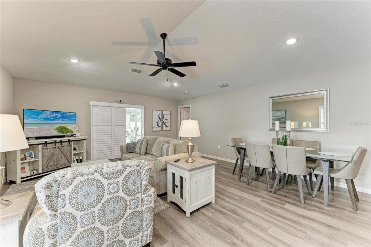 823 Bacon Avenue, Sarasota, FL 34232 Photo
