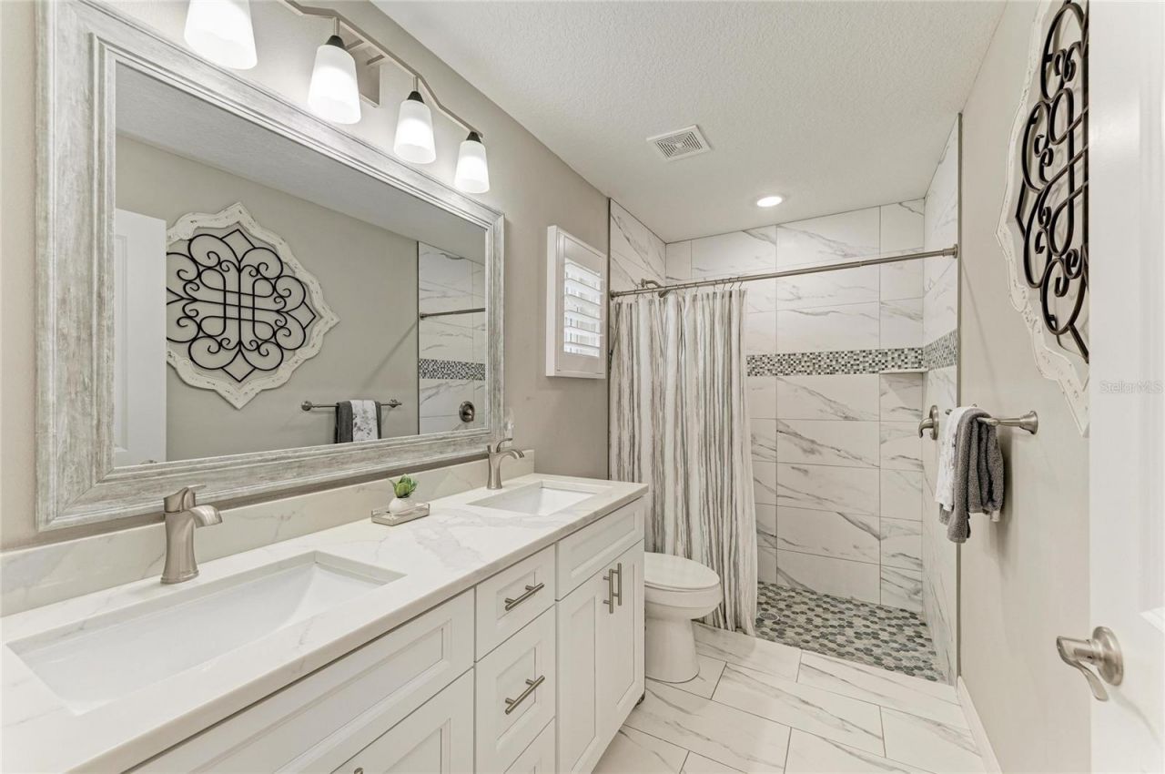 823 Bacon Avenue, Sarasota, FL 34232 Photo