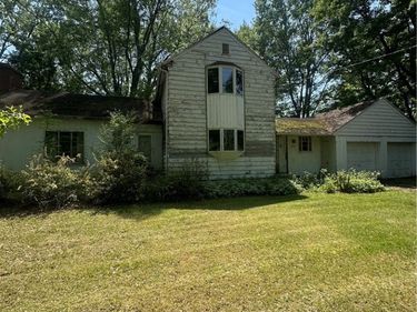 3331 S Creek Road , Hamburg, NY 14075