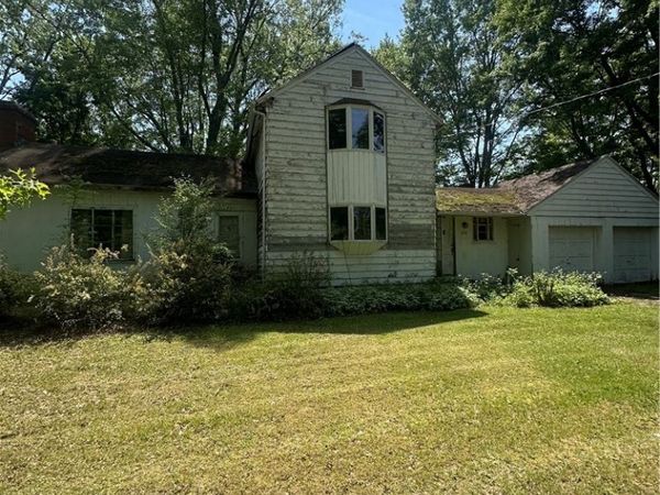 3331 S Creek Road , Hamburg, NY 14075