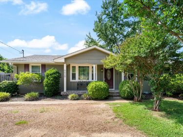 6628 Cabot Dr , Nashville, TN 37209