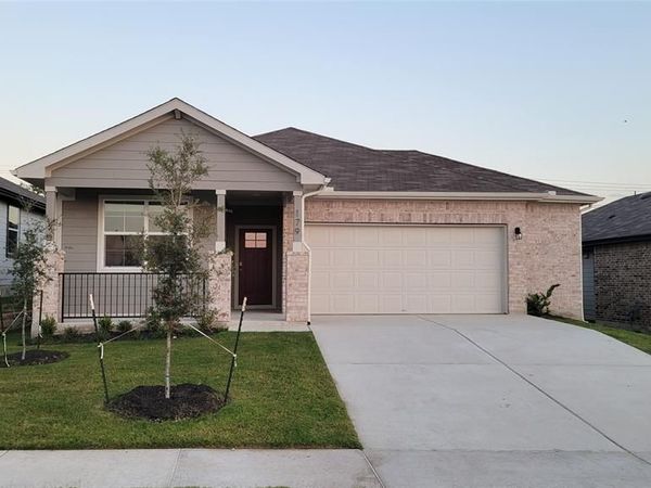 179 Sweetwater DR, Kyle, TX 78640