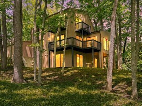1309 WILDWOOD Lane, Mahomet, IL 61853