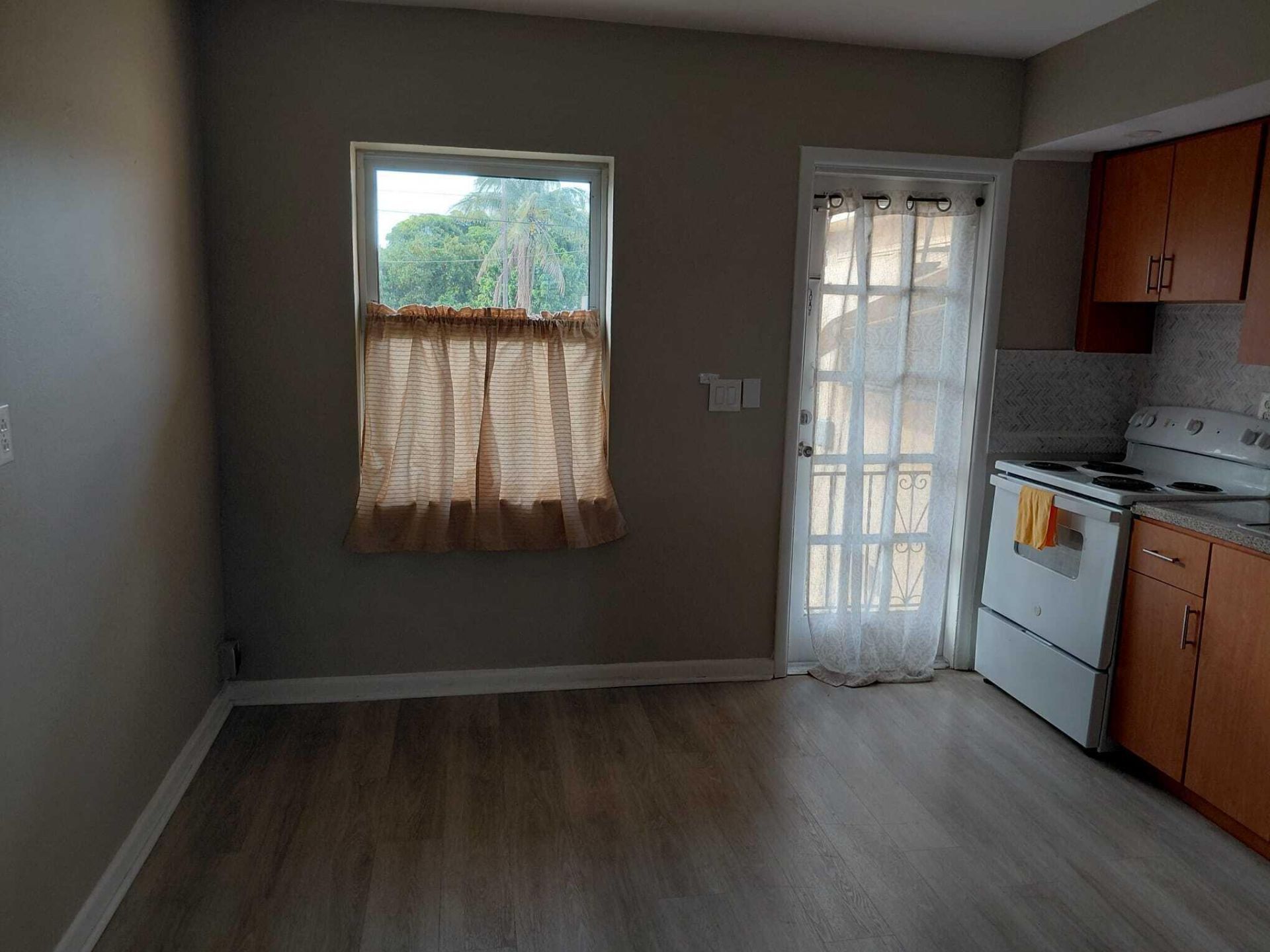 5749-5753 Grant Street, Hollywood, FL 33021 Photo