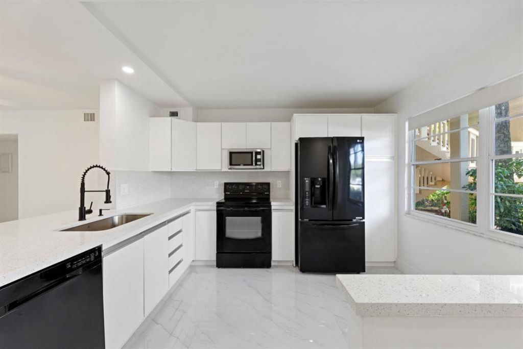 2202 Lucaya Bend, Unit M1, Coconut Creek, FL 33066 Photo