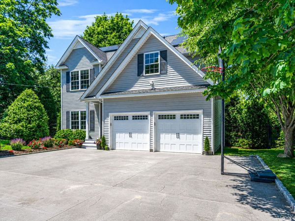 44 Merritts Path, Rocky Point, NY 11778