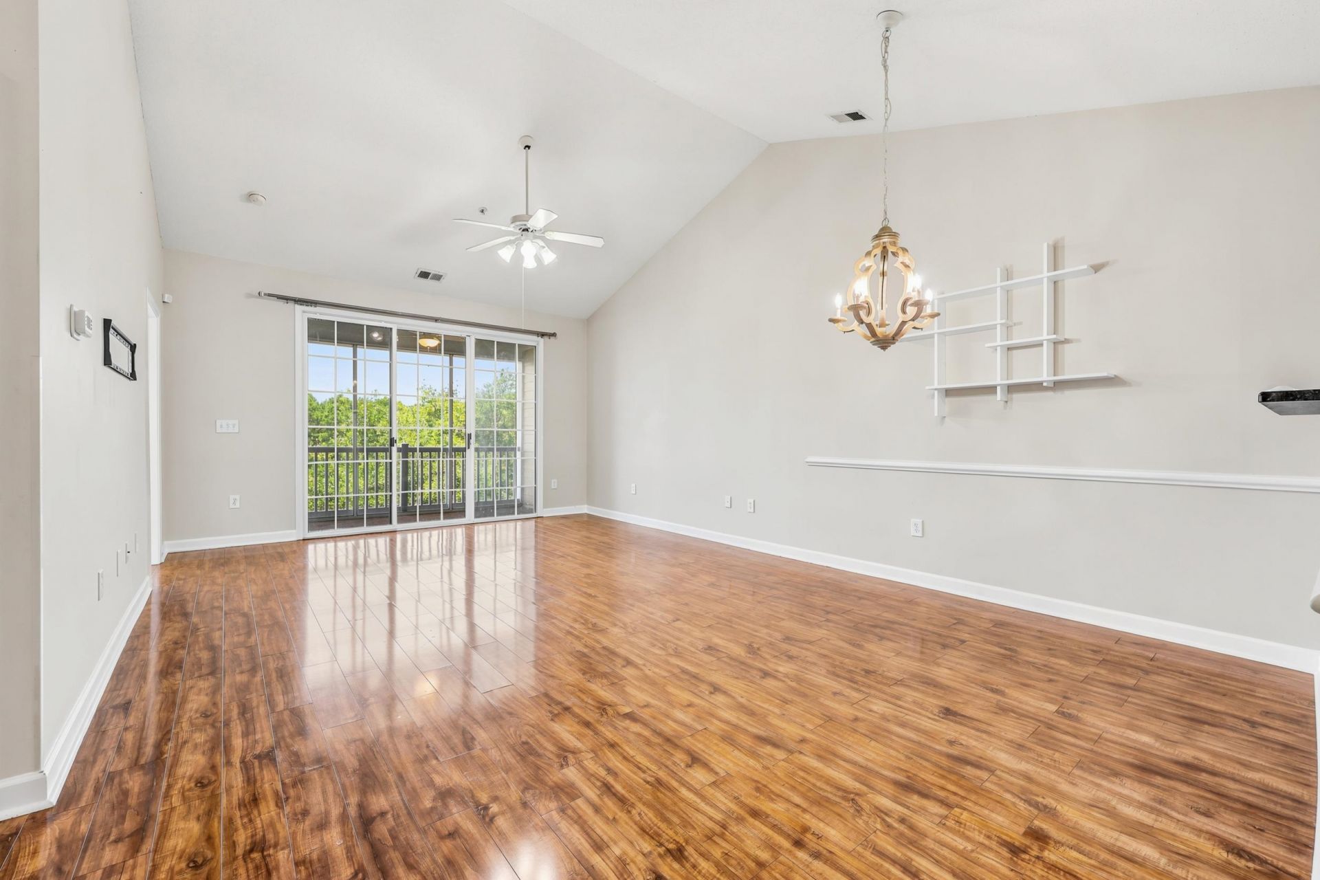 6203 Catalina Dr. Photo 10