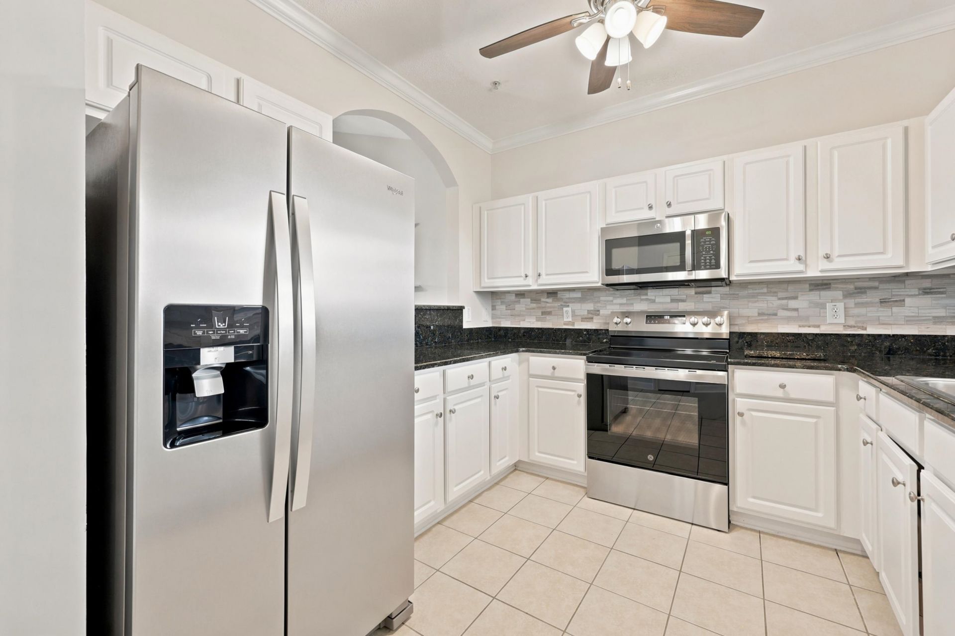 6203 Catalina Dr. Photo 5
