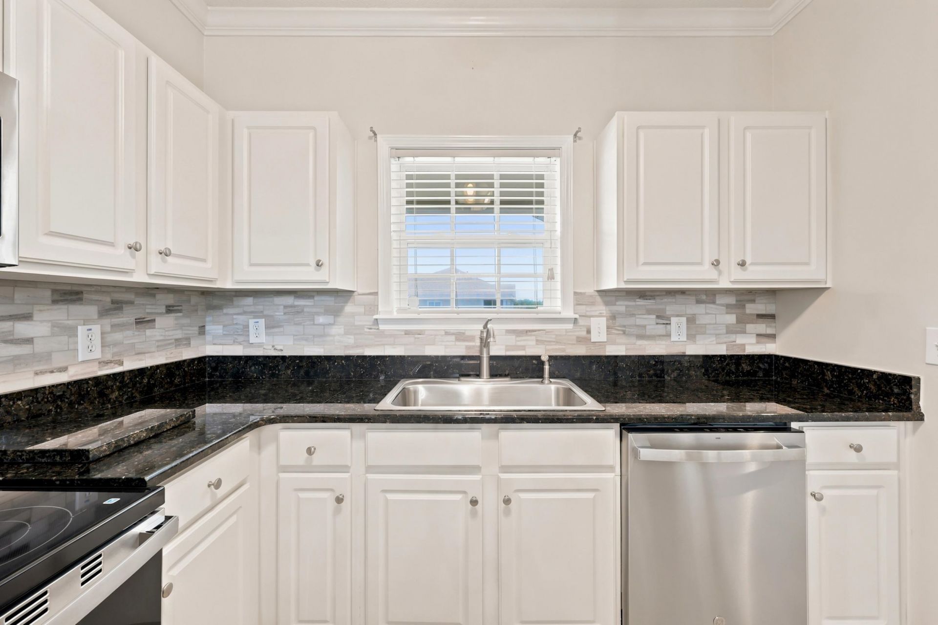 6203 Catalina Dr. Photo 7