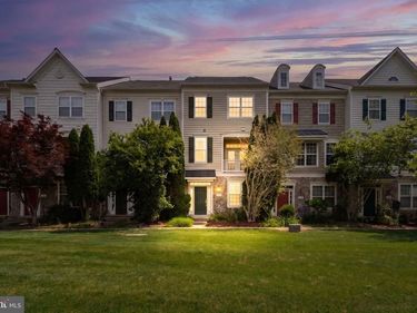 745 COLLINGTON COURT, WOODBRIDGE, VA 22191