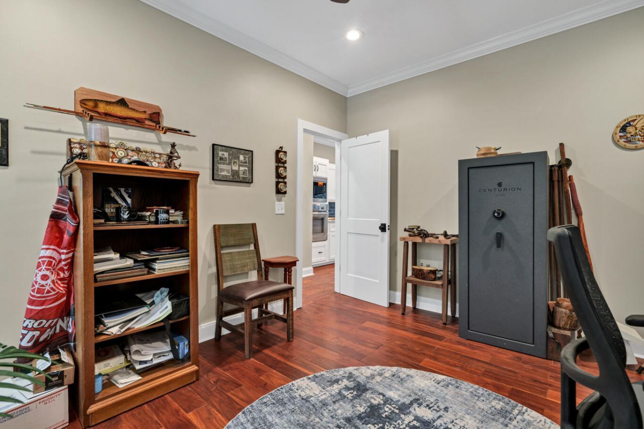 8730 Marsh Aire Lane Photo 12