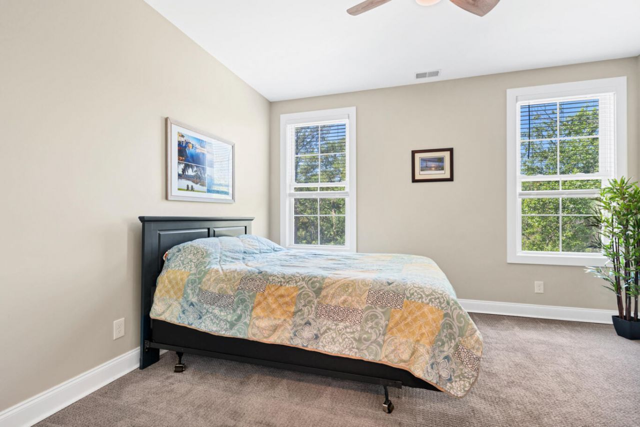 8730 Marsh Aire Lane Photo 17