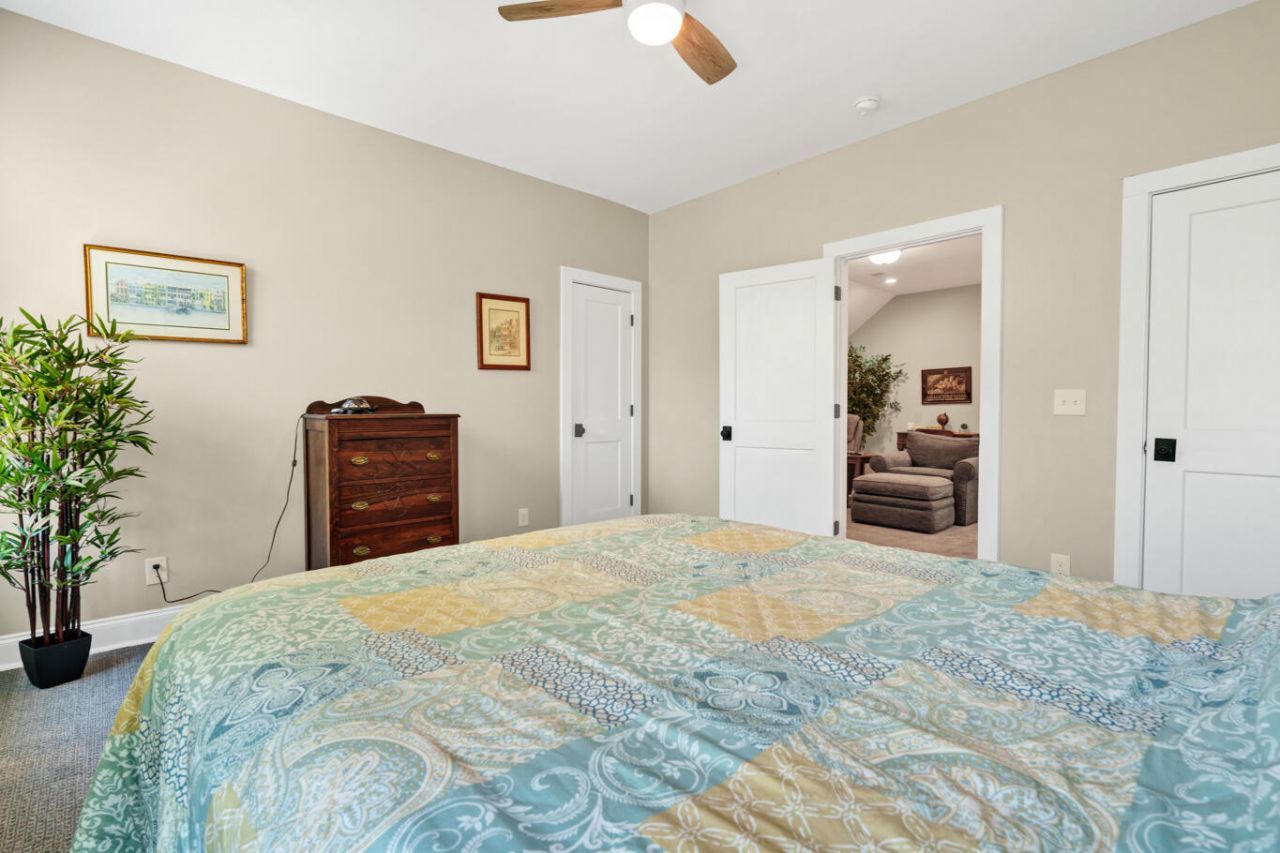 8730 Marsh Aire Lane Photo 18
