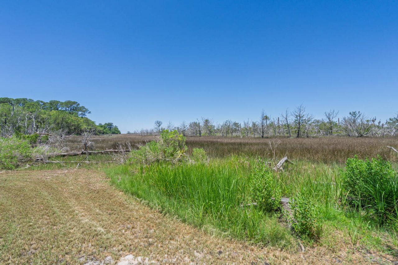 8730 Marsh Aire Lane Photo 52