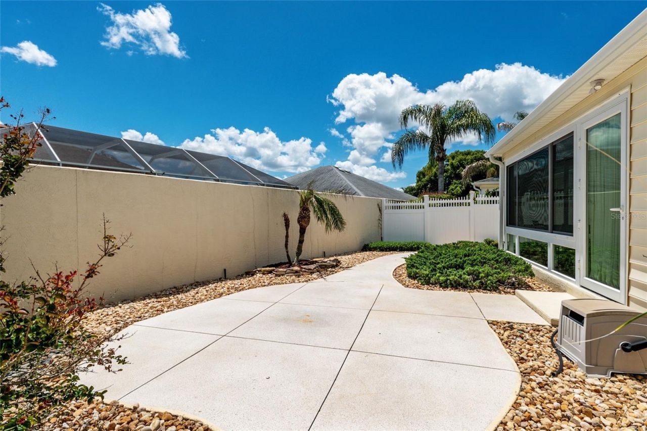 1492 Azteca Loop, The Villages, FL 32162 Photo
