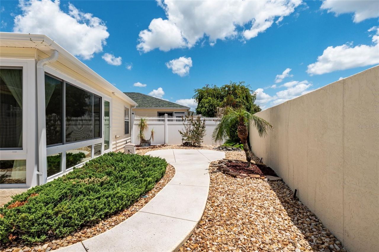 1492 Azteca Loop, The Villages, FL 32162 Photo