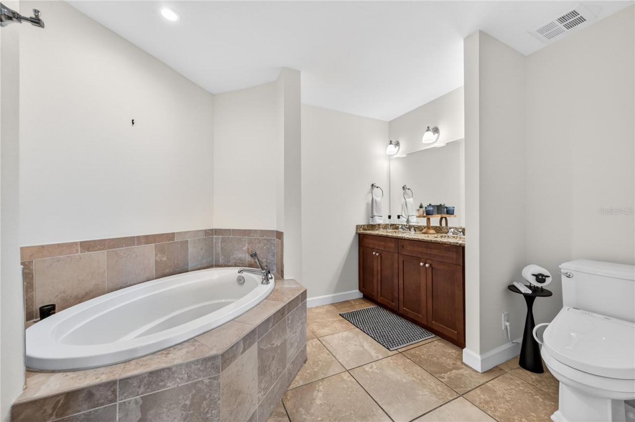 2305 Edgewater Drive , Unit 1210, Orlando, FL 32804 Photo