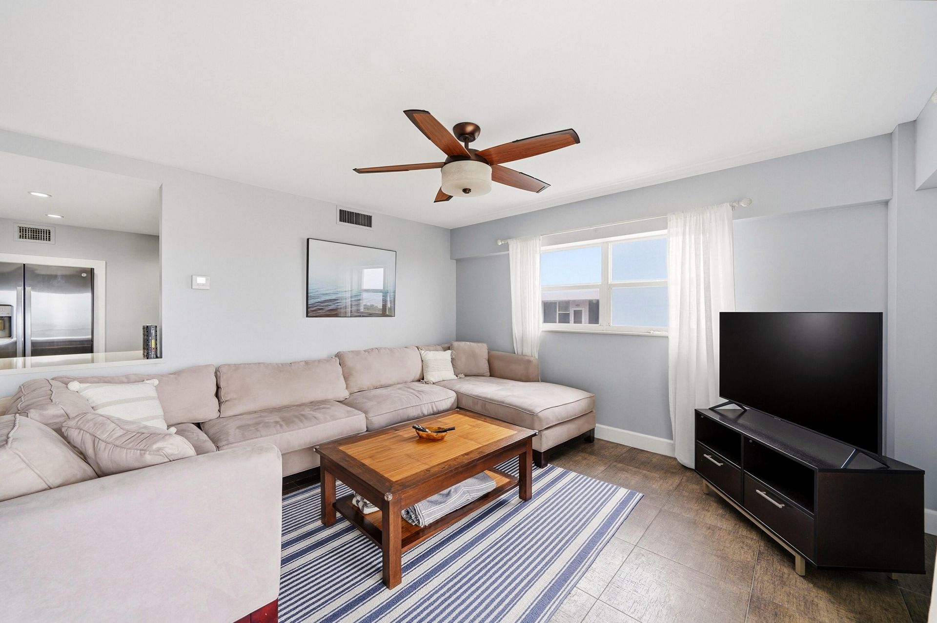 95 N Birch Road, Unit 606, Fort Lauderdale, FL 33304 Photo