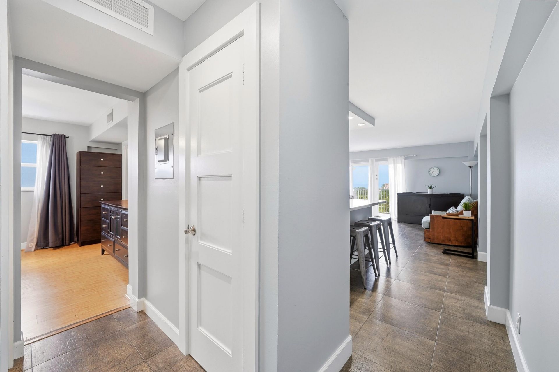 95 N Birch Road, Unit 606, Fort Lauderdale, FL 33304 Photo