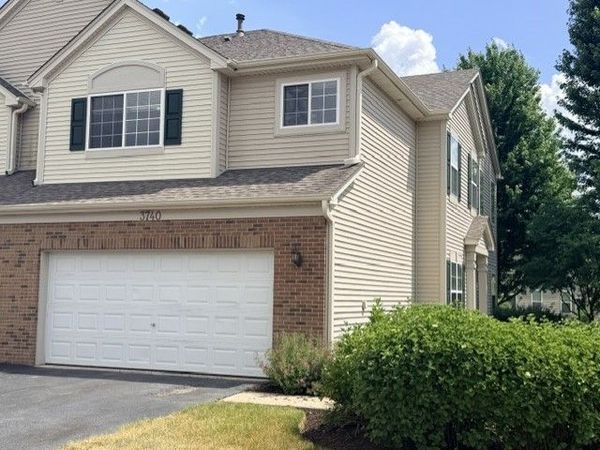 3740 Pope Court, Unit 740-4, Plano, IL 60545