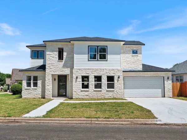 148 Preston Trail, Meadowlakes, TX 78654