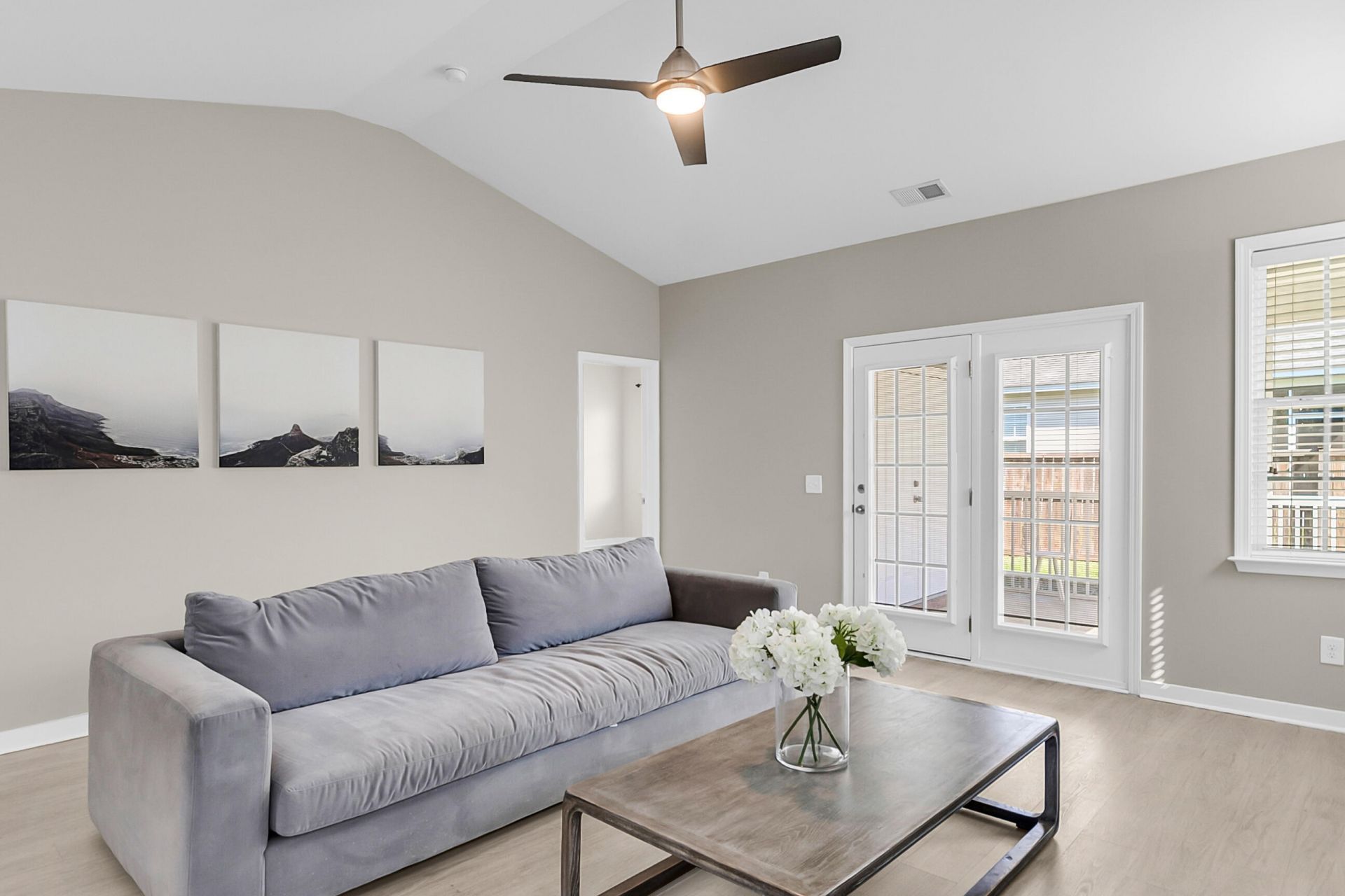 8113 Saveur Lane Photo 15
