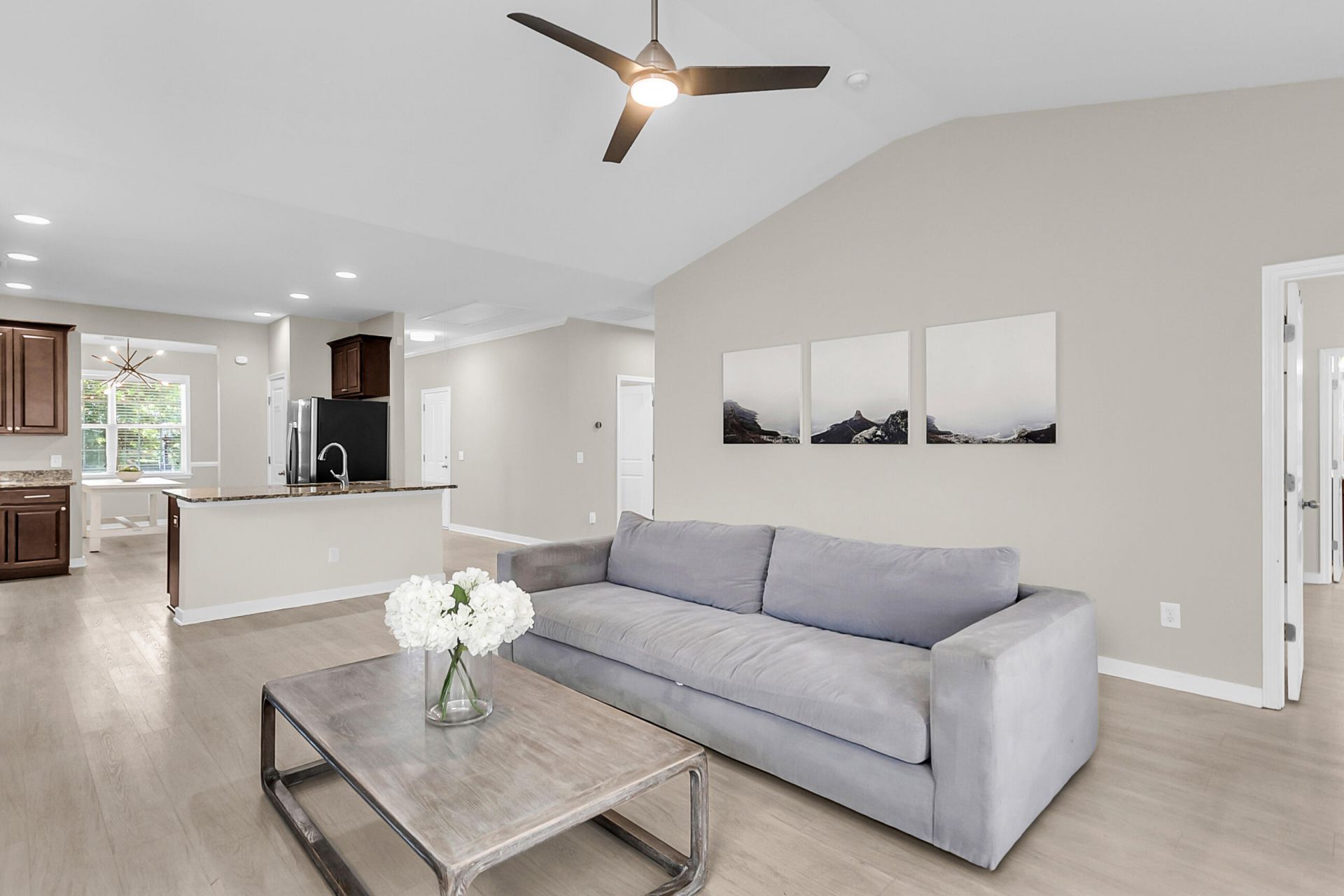 8113 Saveur Lane Photo 17