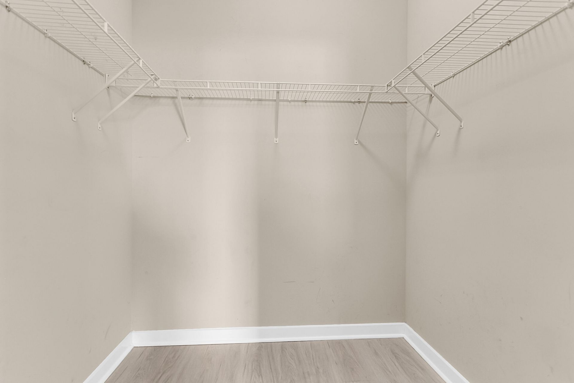 8113 Saveur Lane Photo 23