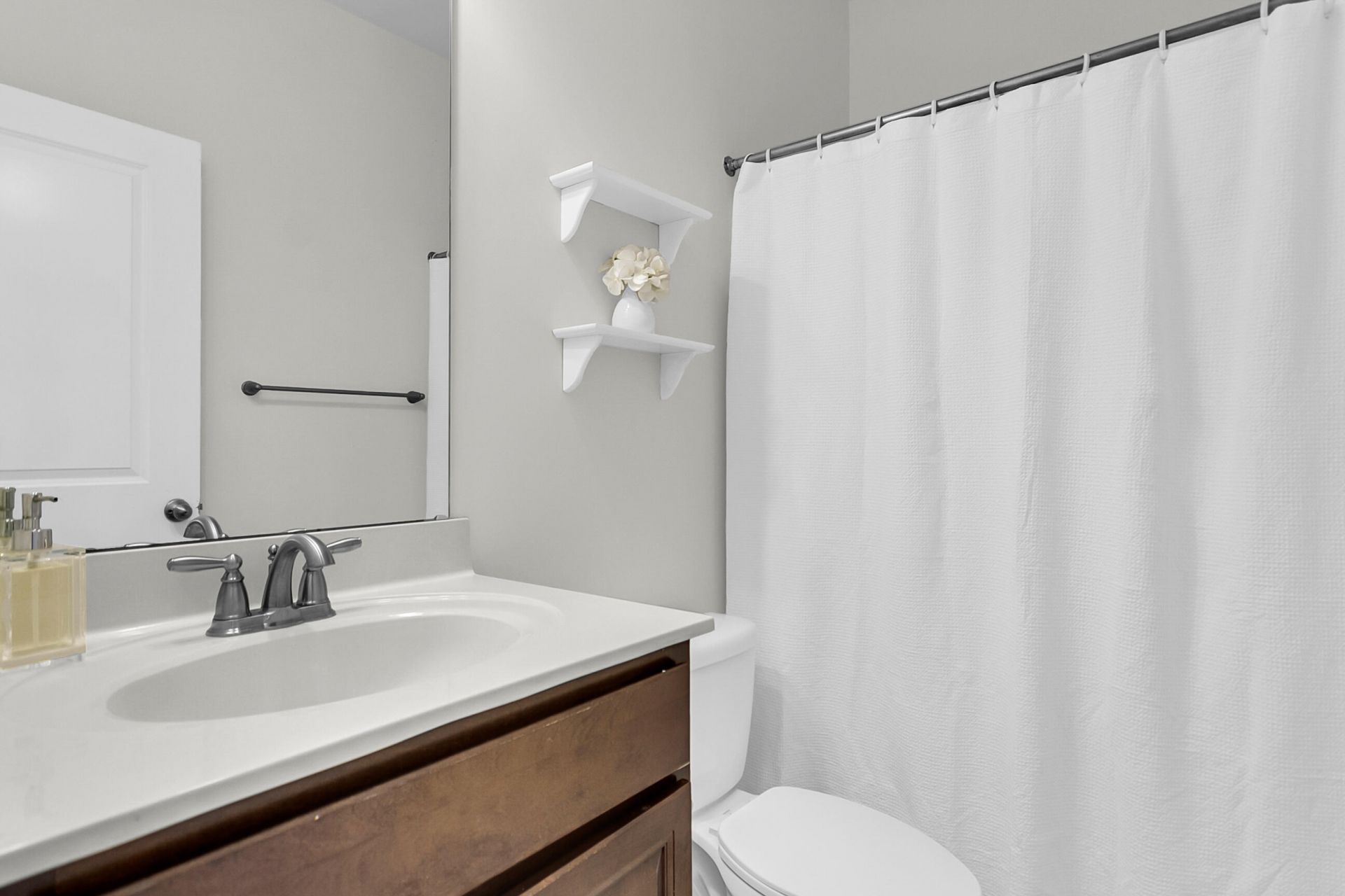 8113 Saveur Lane Photo 27