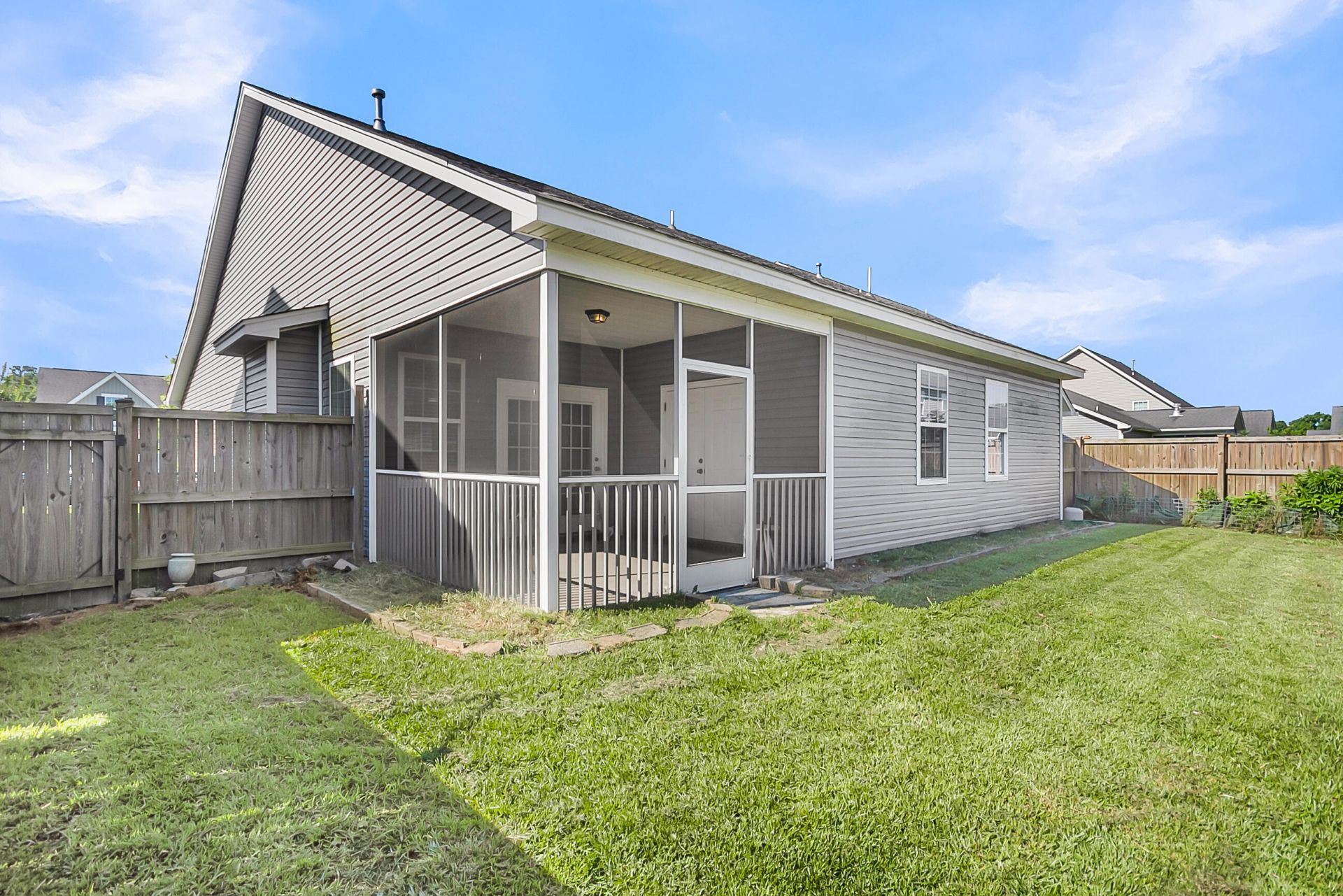 8113 Saveur Lane Photo 5