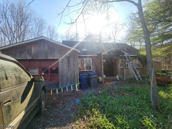 15 Marigold Rd, Vernon, NJ 07418