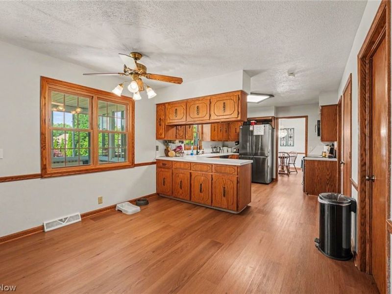 1907 Opal Street, Louisville, OH 44641 Photo 10