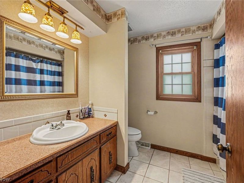 1907 Opal Street, Louisville, OH 44641 Photo 25