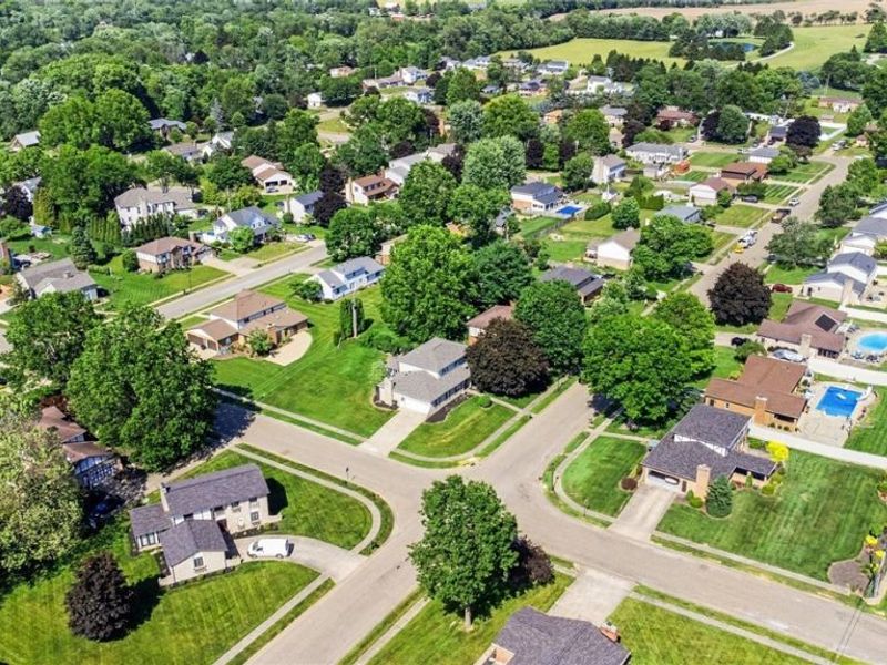 1907 Opal Street, Louisville, OH 44641 Photo 4