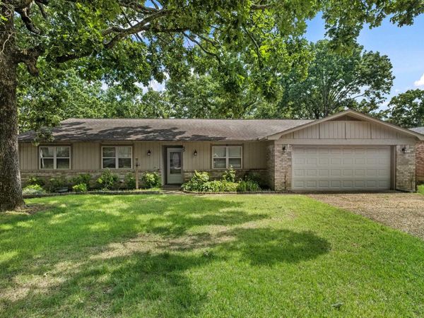35 Daniel Drive , Sherwood, AR 72120