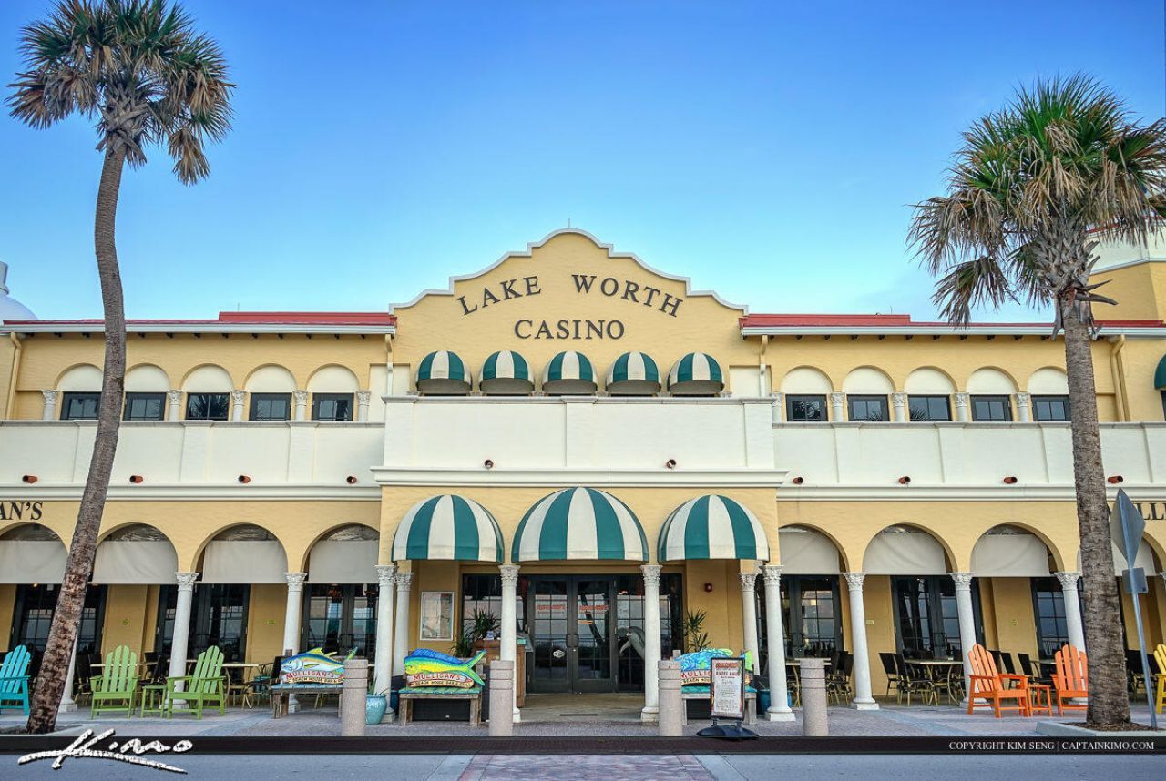 2201 N Lakeside Drive, Lake Worth Beach, FL 33460 Photo