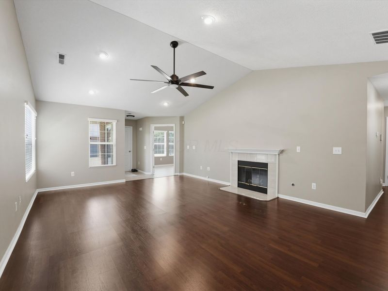 7430 Cherry Brook Drive , Reynoldsburg, OH 43068 Photo 3