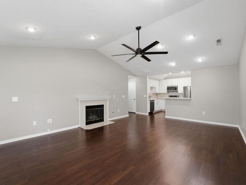 7430 Cherry Brook Drive , Reynoldsburg, OH 43068 Photo 5