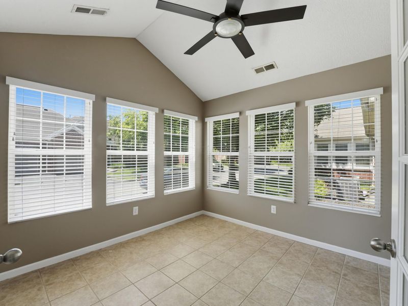 7430 Cherry Brook Drive , Reynoldsburg, OH 43068 Photo 6