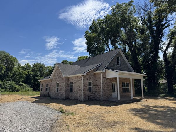 737 Rogers Rd , Gallatin, TN 37066