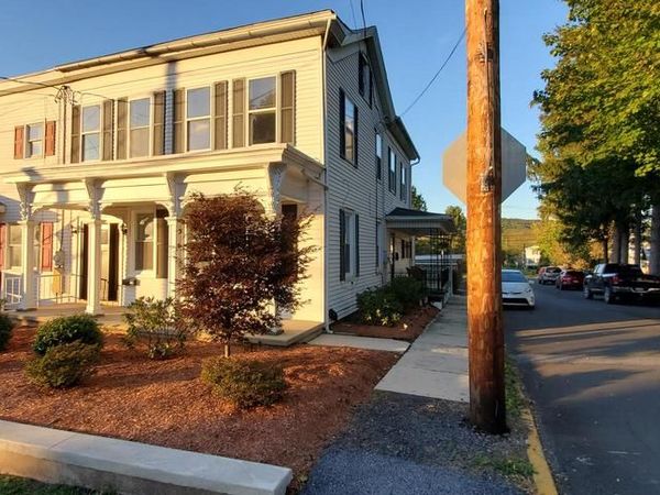 400 W MARKET STREET , ORWIGSBURG, PA 17961