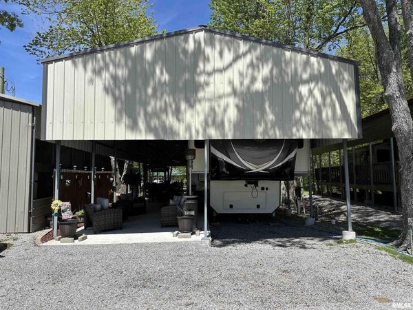 8 McBride Court , Marion, IL 62959
